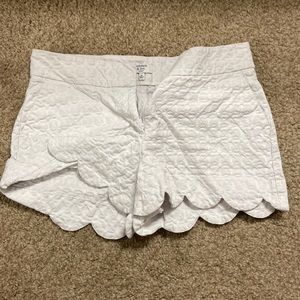 Scalloped shorts white